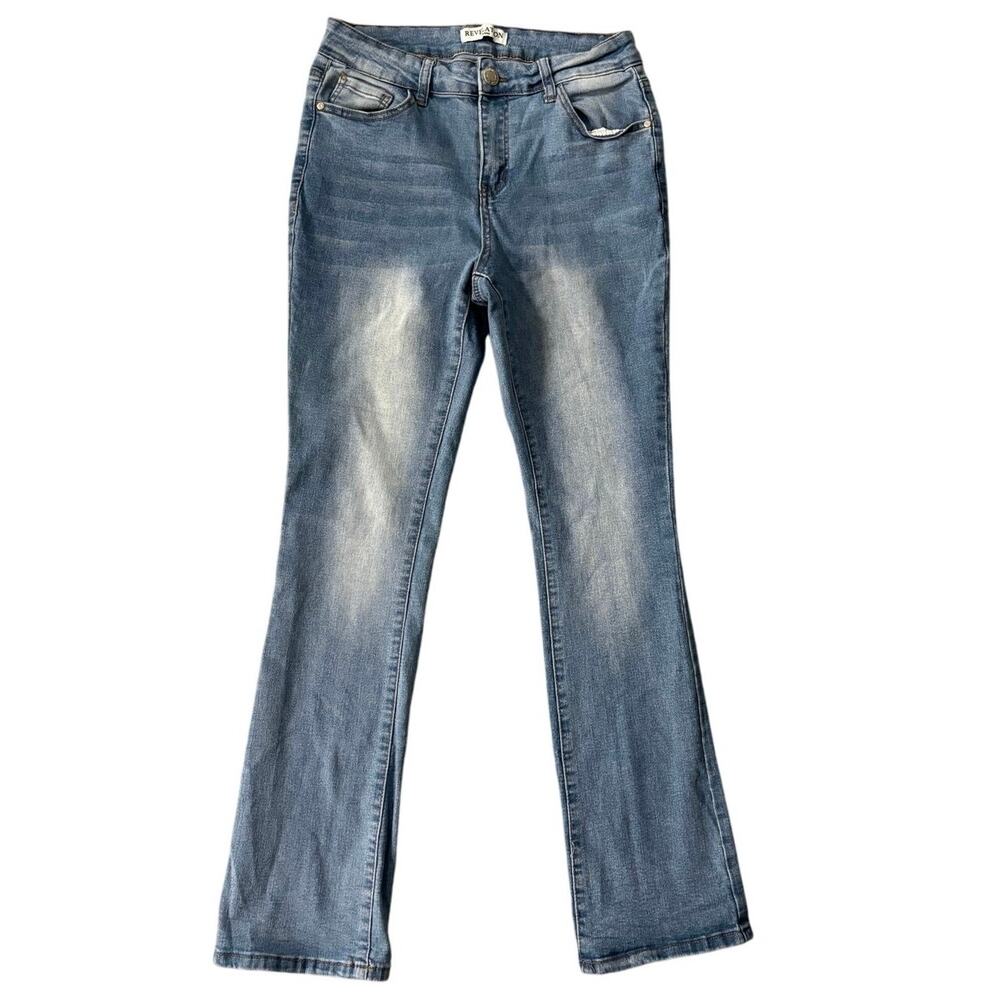 Revelation ankle‑blue jeans w a classic mid‑wash fade & embroidery 💙✨ Size 8